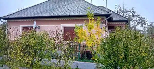 Eladó családi ház, Hejőkürt 2 szoba 100 m² 17 M Ft
