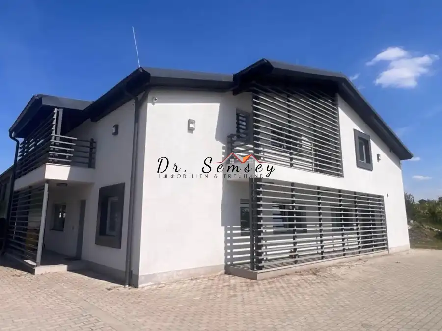 eladó újszerű ipari ingatlan, Fonyód