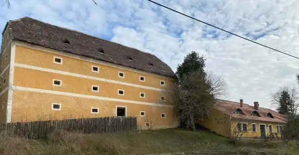Eladó vendéglátás, Balatonszemes 3 szoba 1145 m² 388 M Ft